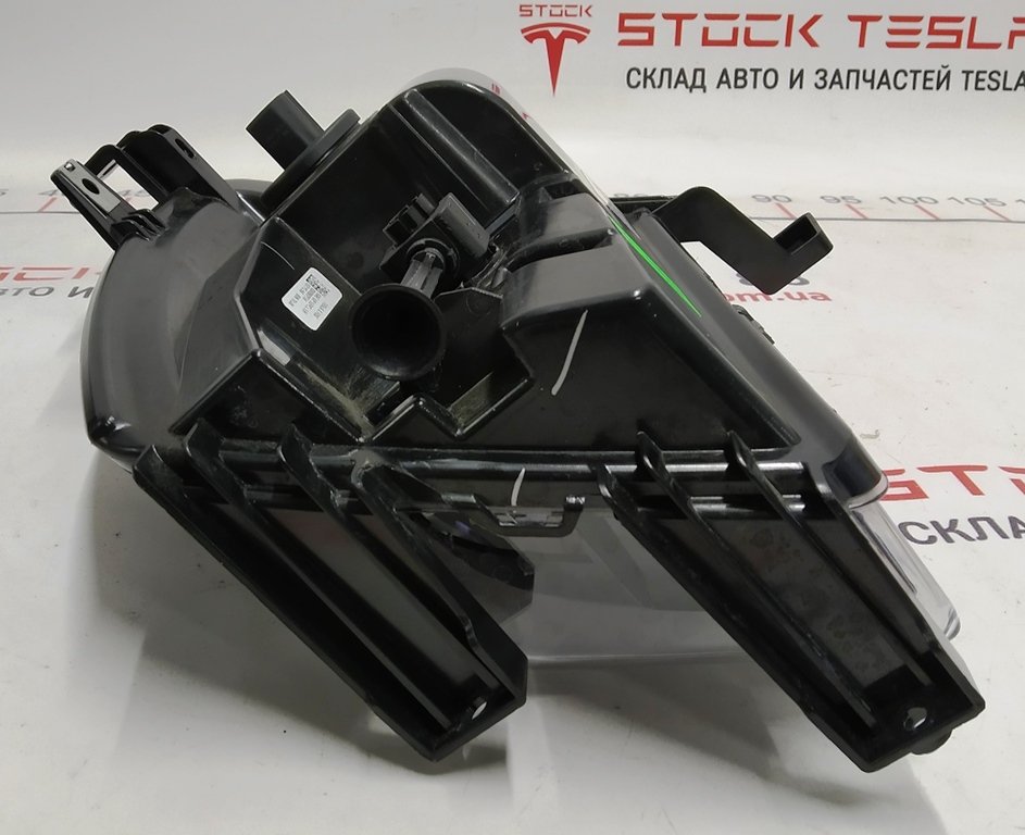 1 Venstre tåkelys UP-LEVEL Tesla Model X 1034326-00-C